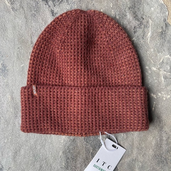 Anthropologie- ITC SUSTAINABLE Waffle Beanie - Picture 3 of 5